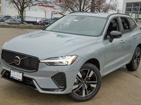 New 2026 Volvo XC60 B5 Core w/ Climate Package image 2