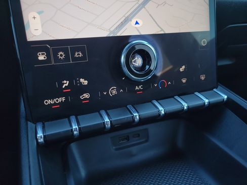 Used 2025 GMC Terrain Elevation AWD/4WD image 28