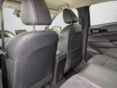 Used 2023 Mitsubishi Eclipse Cross SE image 13