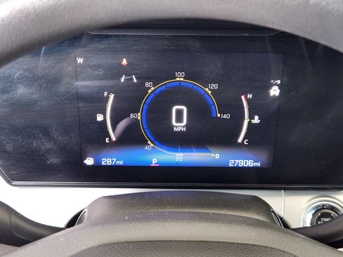 Certified 2025 Chevrolet Trax LT FWD image 16