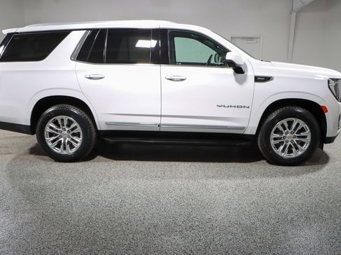 Used 2023 GMC Yukon SLT image 6