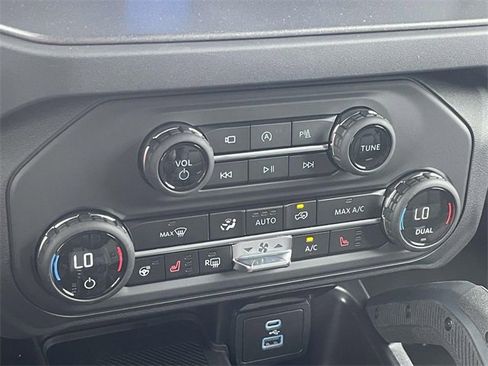 New 2025 Ford Bronco Badlands image 21