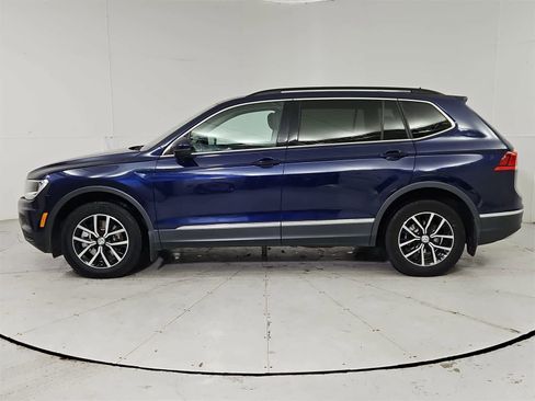Used 2021 Volkswagen Tiguan SE image 3