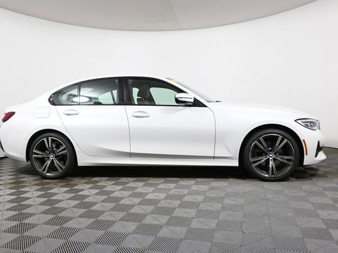 Used 2022 BMW 330i xDrive Sedan w/ Premium Package AWD/4WD image 8