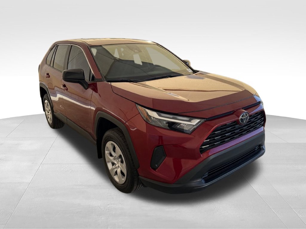 Used 2025 Toyota RAV4 LE AWD/4WD image 5