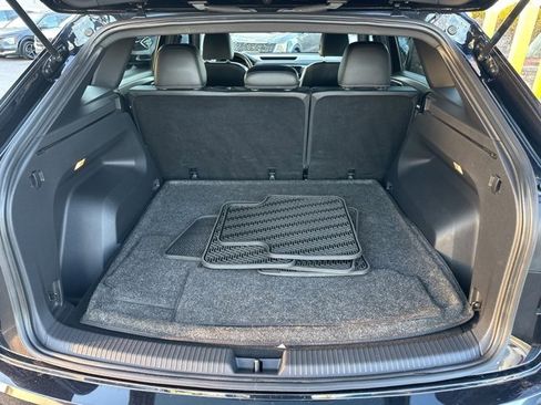 Used 2022 Volkswagen Atlas Cross Sport SE image 44