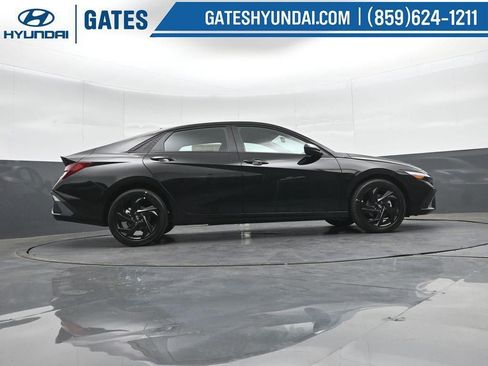 New 2026 Hyundai Elantra Sport FWD image 37