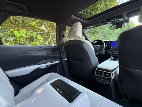Certified 2024 Lexus RX 350 Premium w/ Cold Area Package FWD image 37