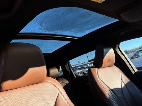 Certified 2023 Lincoln Nautilus Reserve image 28