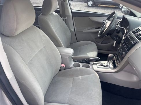 Used 2012 Toyota Corolla LE image 26