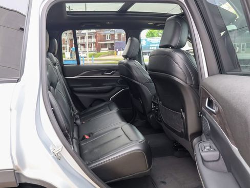 Used 2024 Jeep Grand Cherokee Limited 4xe AWD/4WD image 36