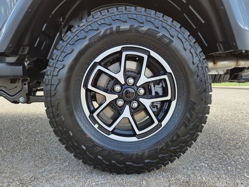 New 2026 Jeep Gladiator Rubicon image 9