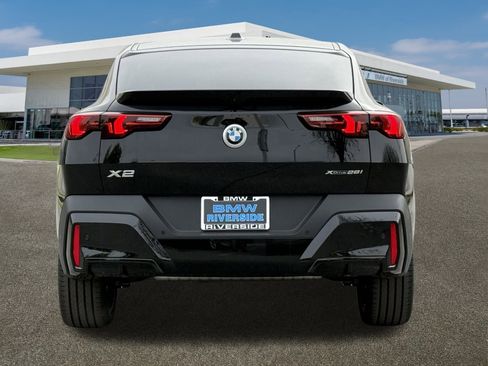 New 2026 BMW X2 xDrive28i w/ Convenience Package image 9