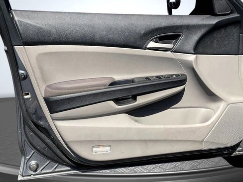 Used 2012 Honda Accord LX image 23