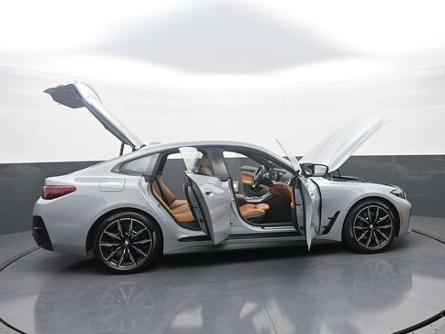 Used 2025 BMW 440i xDrive AWD/4WD image 47