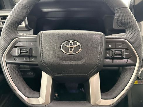 Certified 2024 Toyota Tacoma Limited AWD/4WD image 17