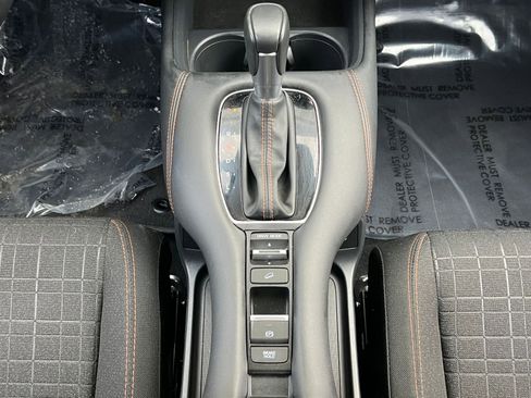 Used 2025 Honda HR-V Sport image 39