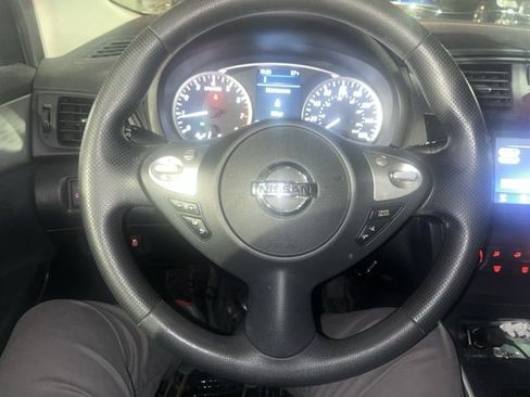 Used 2019 Nissan Sentra S image 18