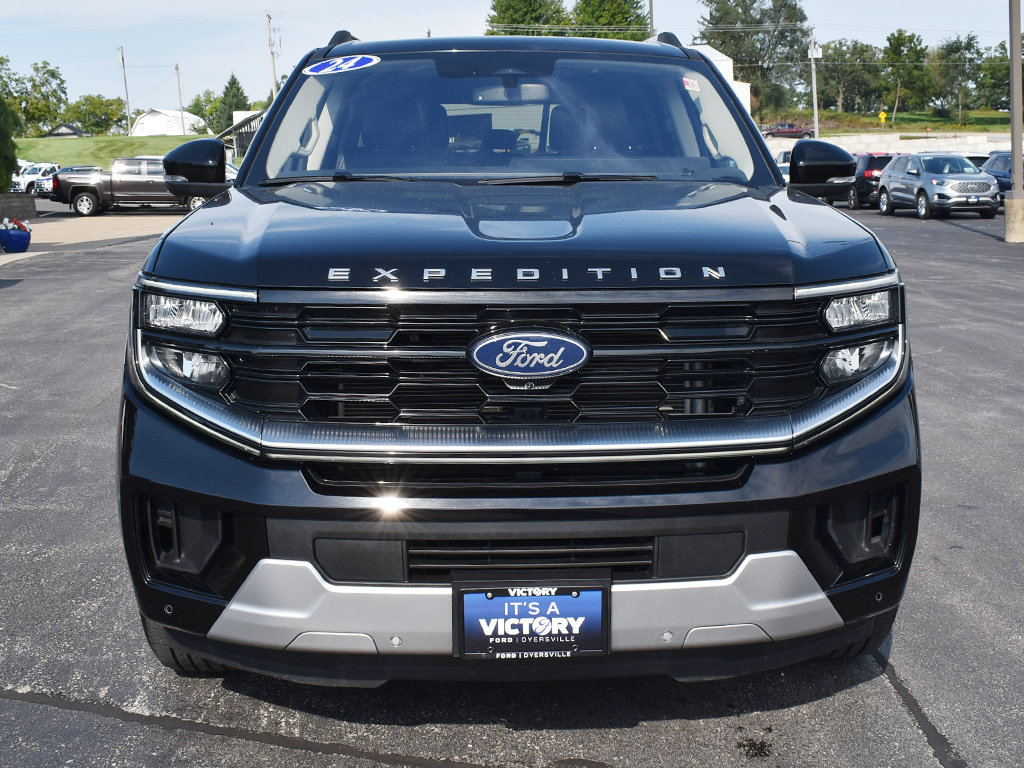 Used 2025 Ford Expedition Platinum AWD/4WD image 29