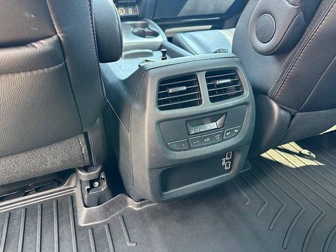 Used 2022 Honda Pilot TrailSport image 19