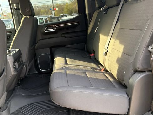 Used 2022 Chevrolet Silverado 1500 LT Trail Boss w/ Protection Package image 12