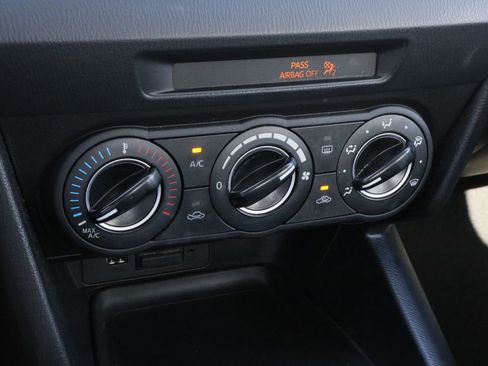 Used 2016 MAZDA MAZDA3 i Sport w/ Preferred Equipment Package image 16