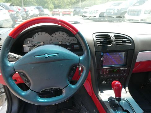 Used 2002 Ford Thunderbird RWD image 13