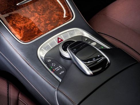 Used 2016 Mercedes-Benz S 550 4MATIC Sedan image 25