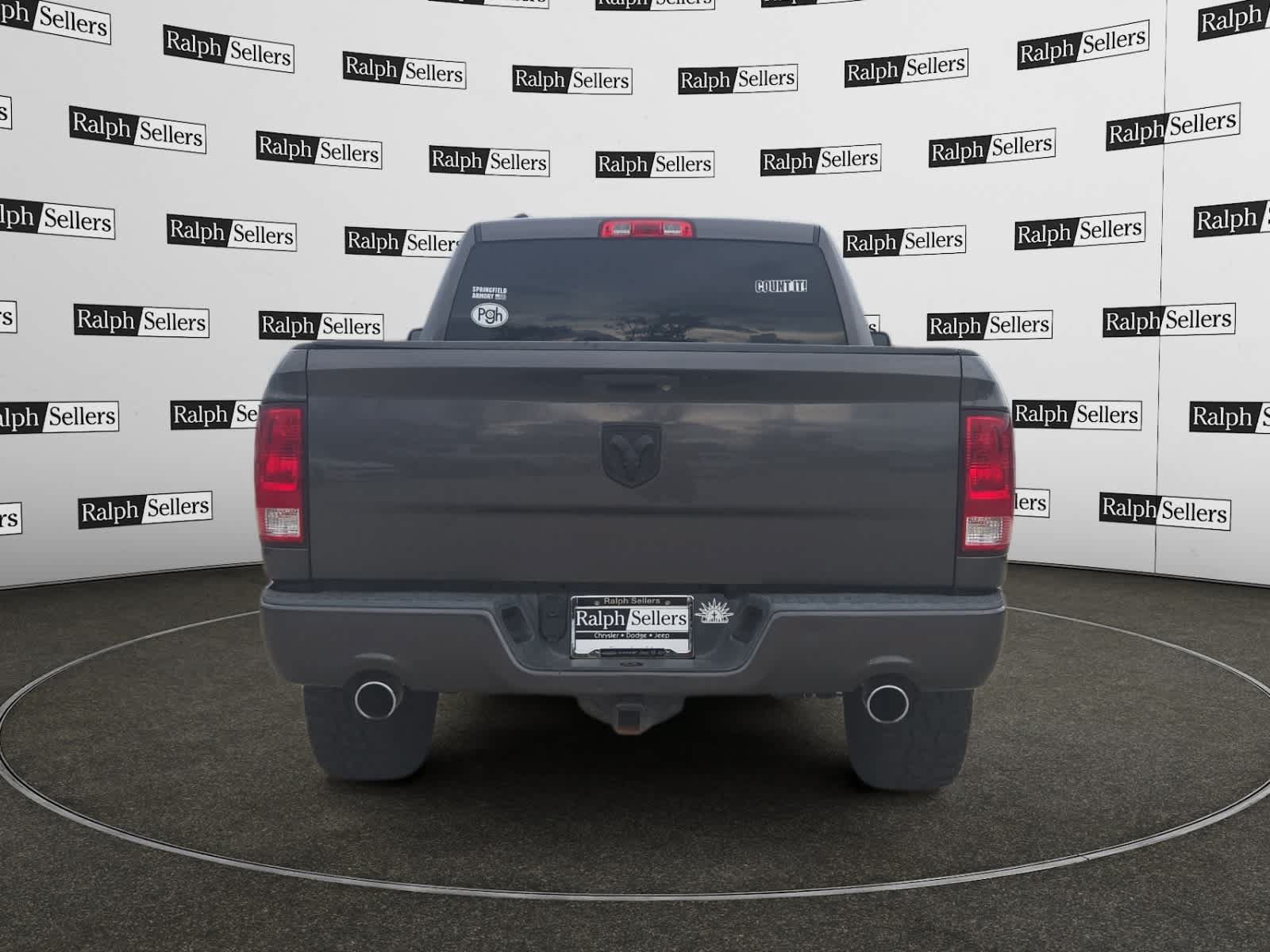 Used 2015 RAM 1500 Express RWD image 5