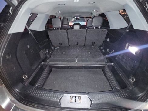 Used 2022 Ford Explorer XLT w/ Equipment Group 202A image 25