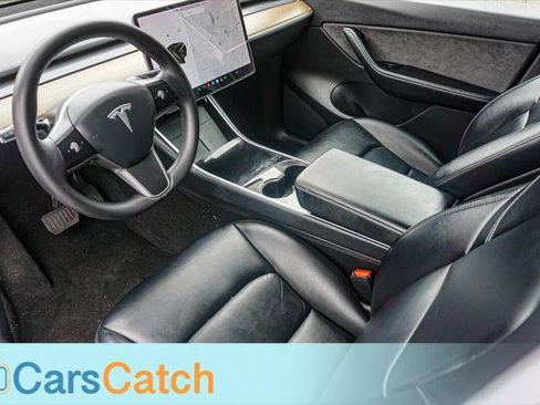 Used 2021 Tesla Model Y Long Range AWD/4WD image 17