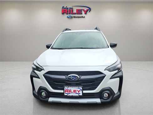 Used 2025 Subaru Outback Limited image 6