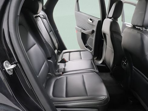 Used 2025 Ford Escape Platinum AWD/4WD image 25