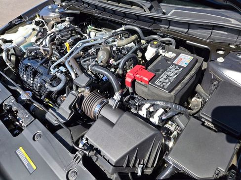 Certified 2025 Nissan Altima 2.5 SV FWD image 20