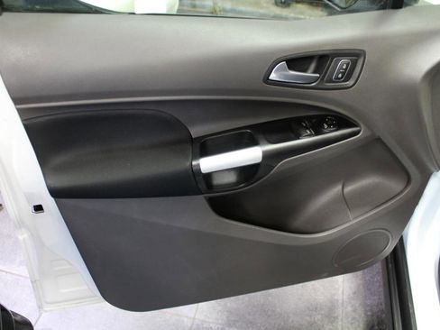 Used 2020 Ford Transit Connect XLT image 16
