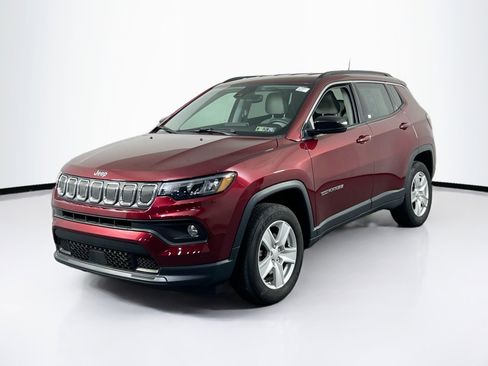 Used 2022 Jeep Compass Latitude AWD/4WD image 1
