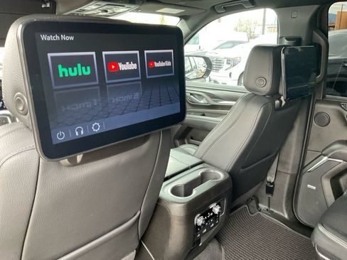 Used 2024 GMC Yukon XL Denali w/ Advanced Technology Package AWD/4WD image 16