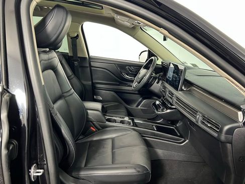 Used 2024 Lincoln Corsair Grand Touring image 29