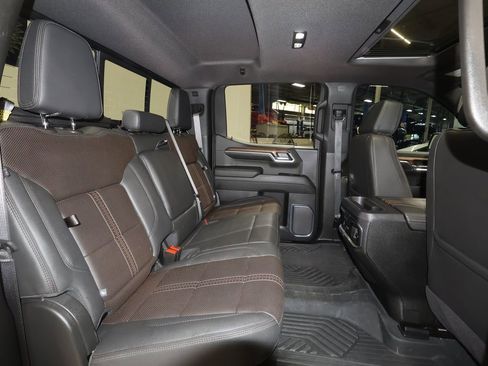 Used 2024 Chevrolet Silverado 1500 High Country AWD/4WD image 27