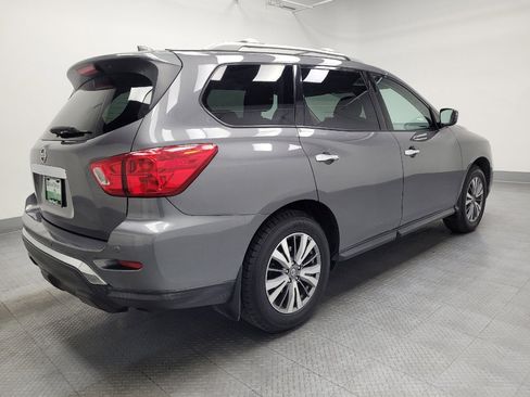 Used 2019 Nissan Pathfinder S image 10