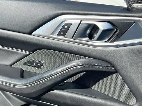 Used 2024 BMW 430i Coupe w/ M Sport Package RWD image 18