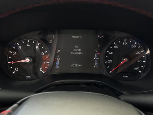Used 2025 Jeep Compass Trailhawk AWD/4WD image 17
