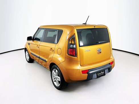 Used 2011 Kia Soul + w/ Audio Pkg image 5