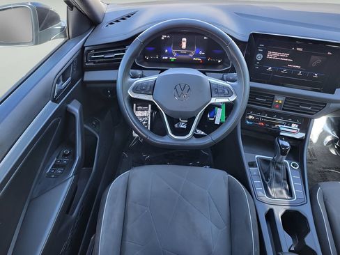 Used 2025 Volkswagen Jetta Sport FWD image 13