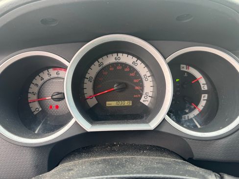 Used 2015 Toyota Tacoma 4x4 Double Cab w/ TRD Off-Road Package image 9