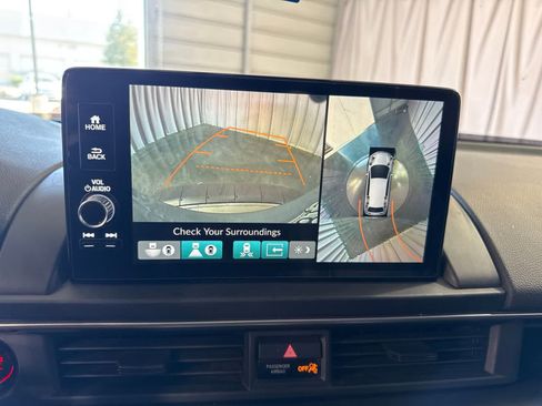 Used 2023 Honda Pilot Elite image 24