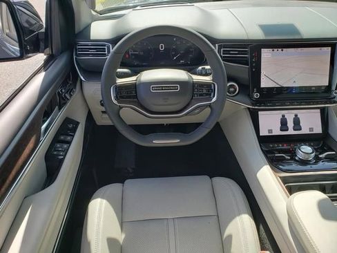New 2024 Jeep Grand Wagoneer Series I AWD/4WD image 10
