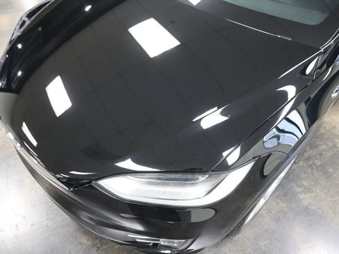 Used 2018 Tesla Model X 75D image 13