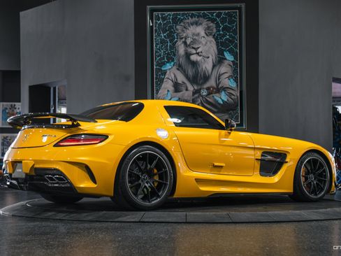 Used 2014 Mercedes-Benz SLS AMG Black Series image 3