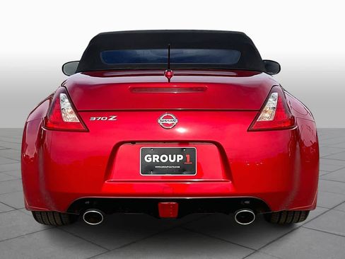 Used 2019 Nissan 370Z Touring Sport image 4